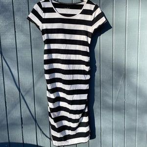 Isabel maternity dress, size M